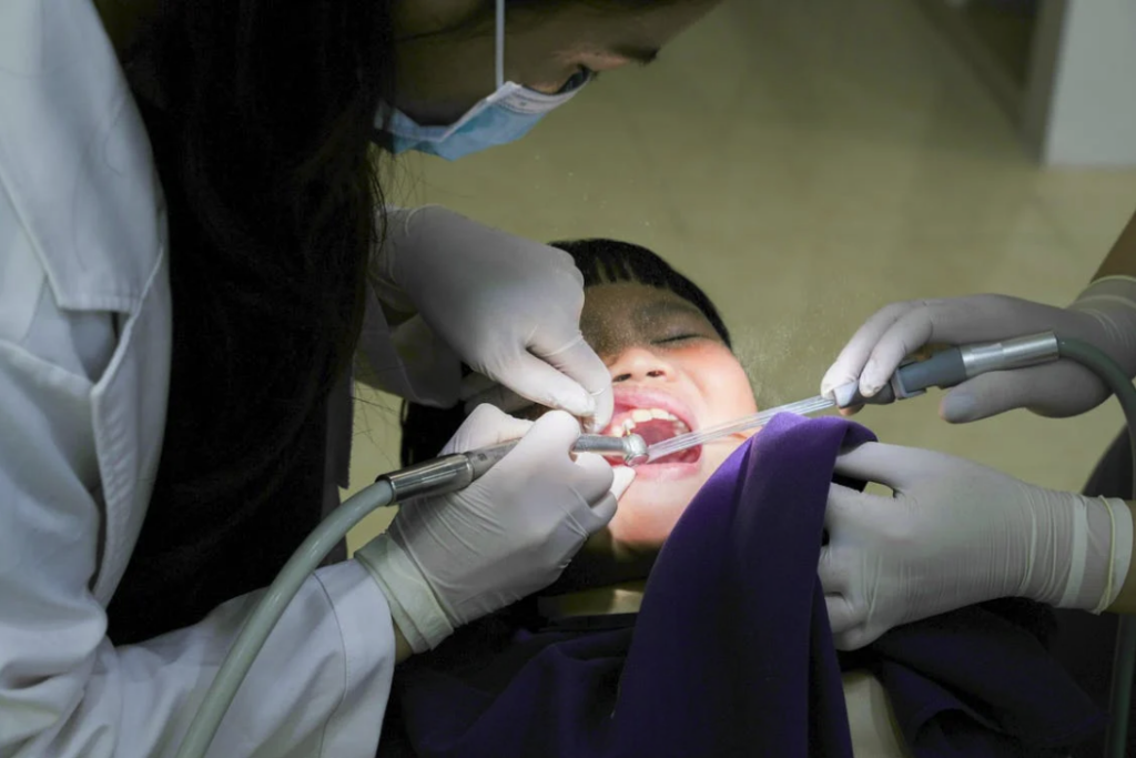 Apparecchi denti bambini: Quando è il momento ideale per mettere apparecchi ortodontici per bambini?